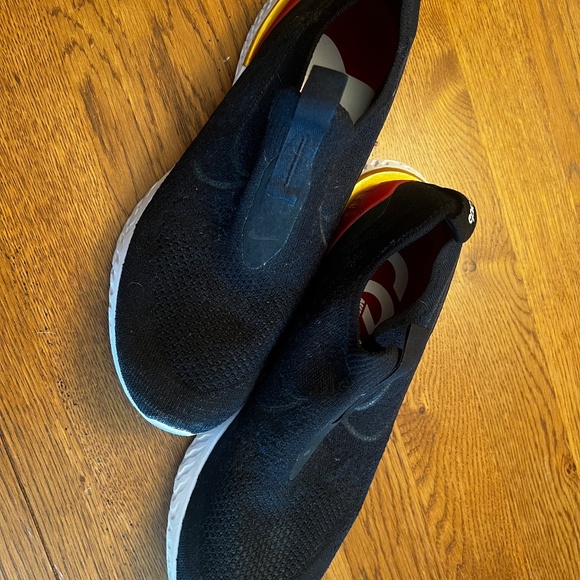 Nike Epic Phantom React Flyknit - Women's Size 10 Slip Ons - Like New - Picture 4 of 7